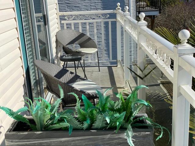 Ocean Breeze Executive Bed And Breakfast North Vancouver Exteriör bild