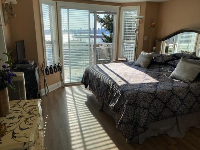 Ocean Breeze Executive Bed And Breakfast North Vancouver Exteriör bild